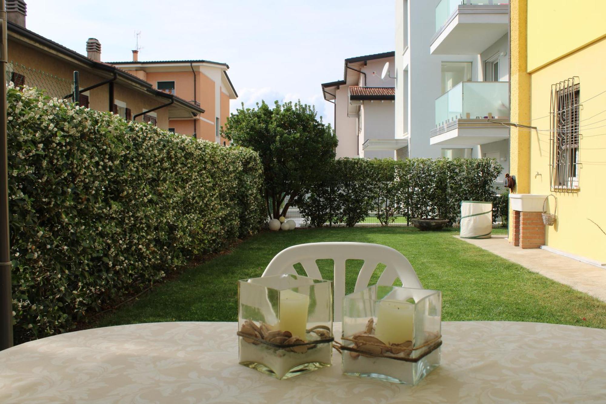 Casa Sivori Sul Lago Di Garda Con Ampio Giardino Десенцано дел Гарда Екстериор снимка